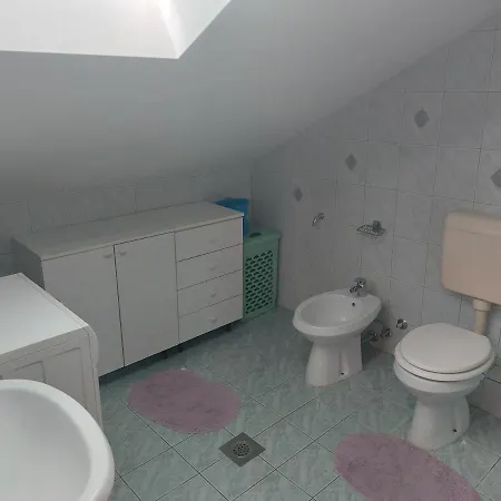 Apartman Luna 3 *